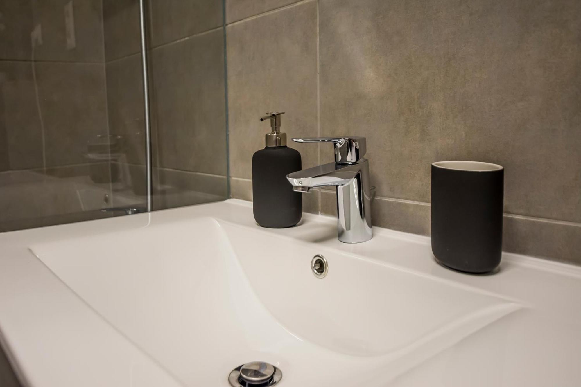 K40 Romantic Deluxe Studio In The City Center بودابست المظهر الخارجي الصورة